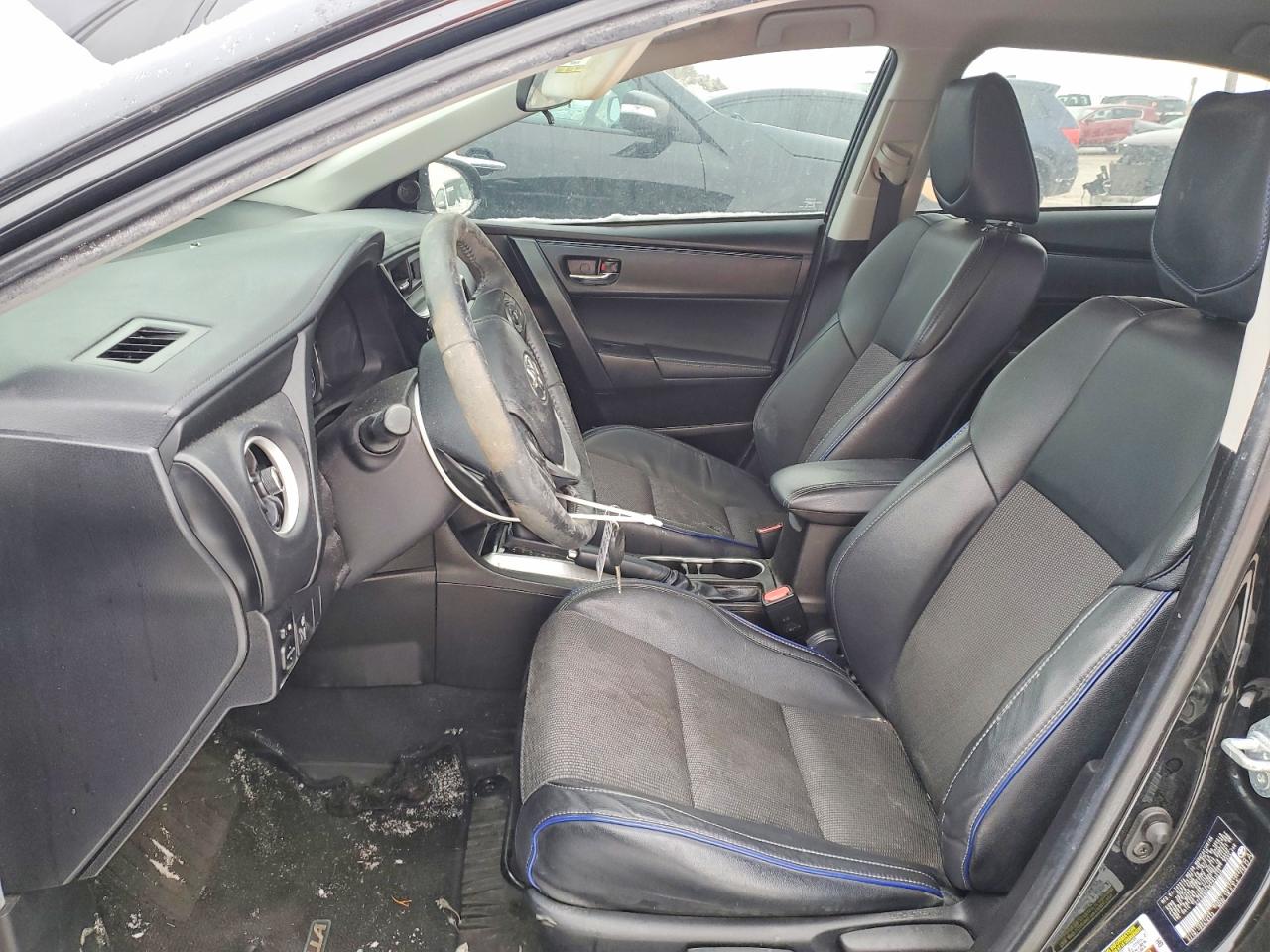 2019 TOYOTA COROLLA photo 7