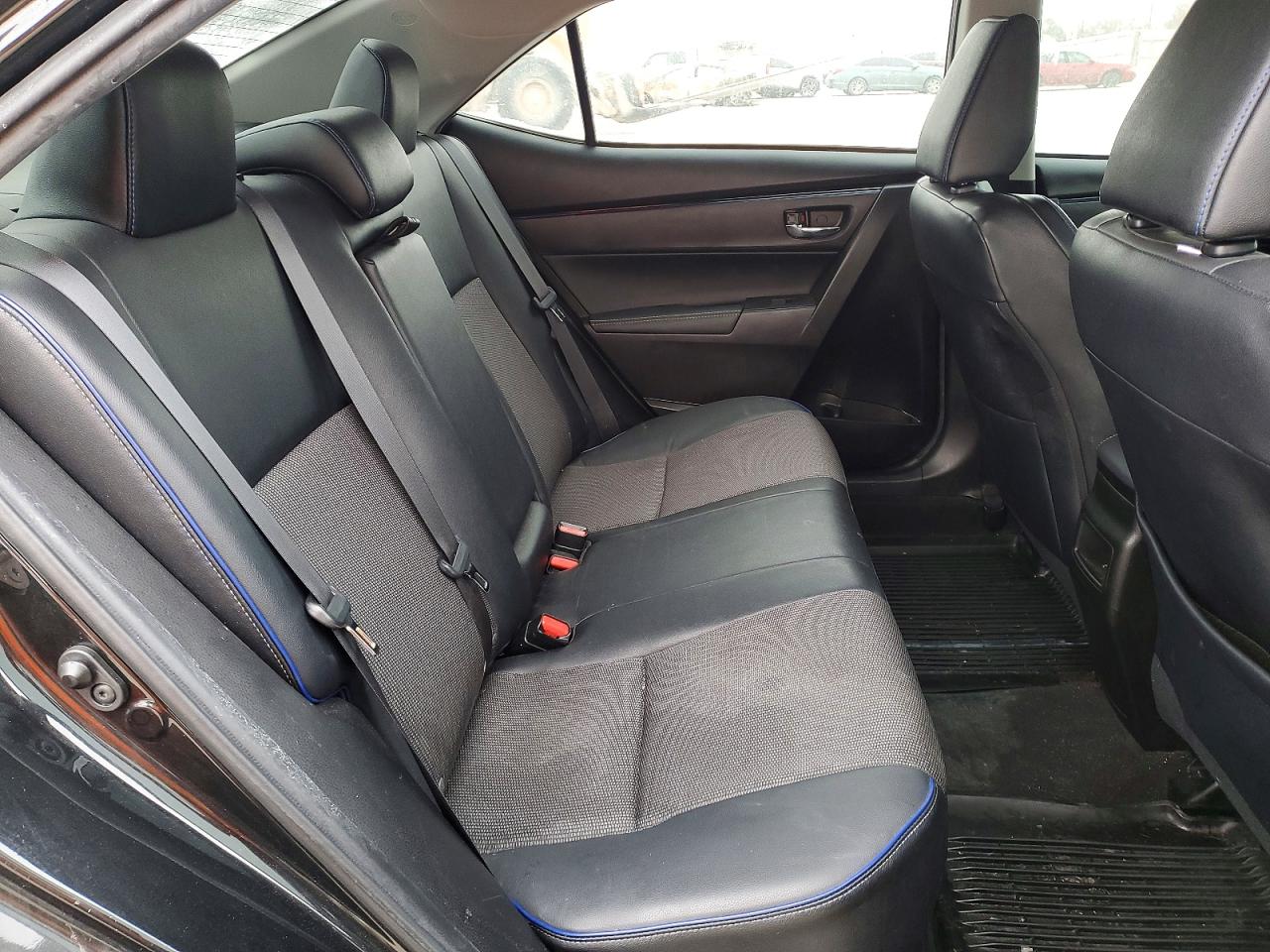 2019 TOYOTA COROLLA photo 10