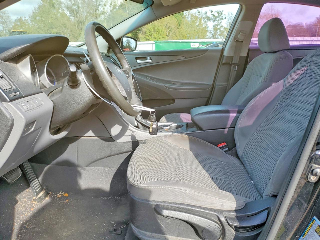 2011 HYUNDAI SONATA GLS photo 19
