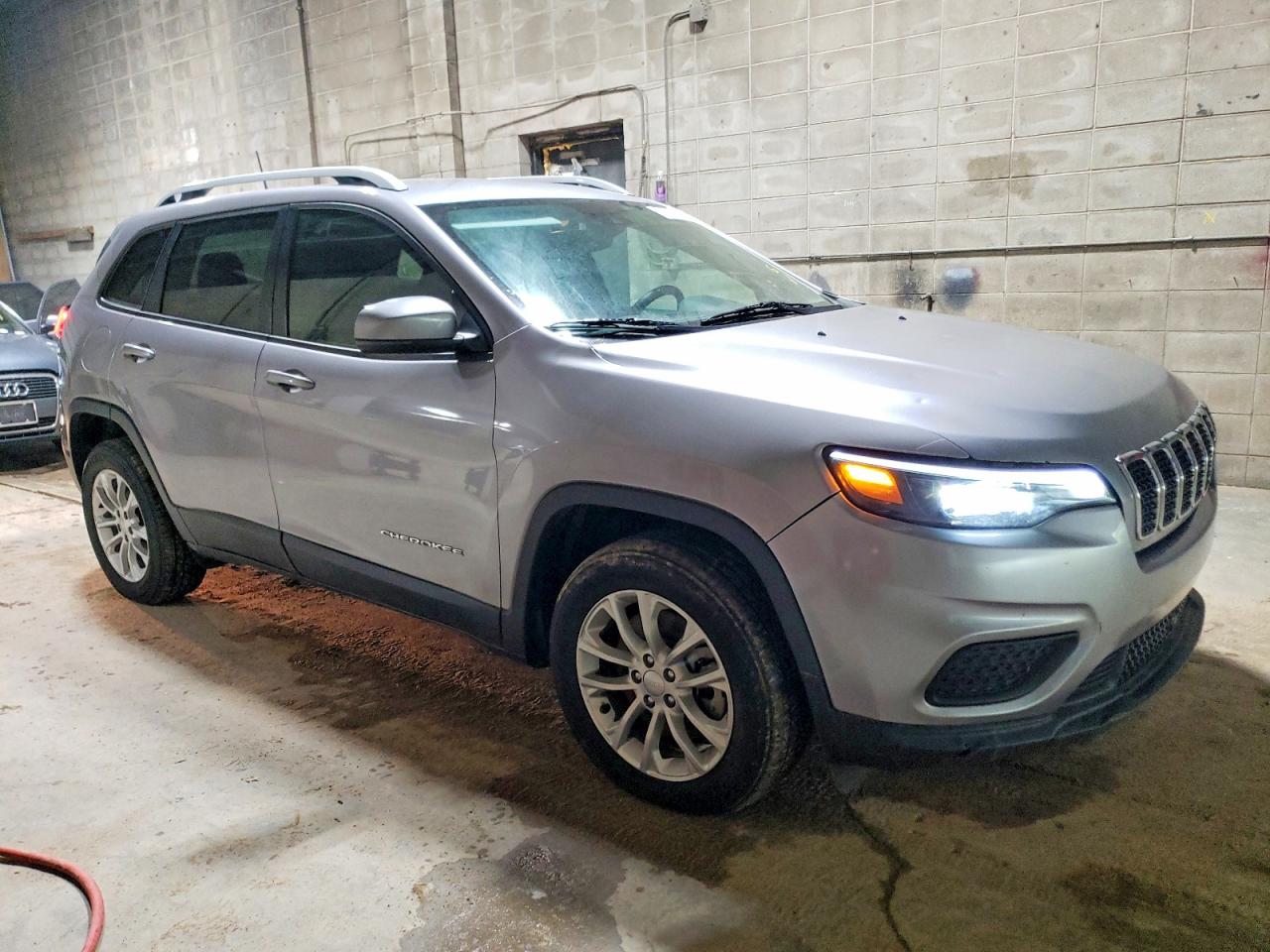 2021 JEEP CHEROKEE LATITUDE photo 4
