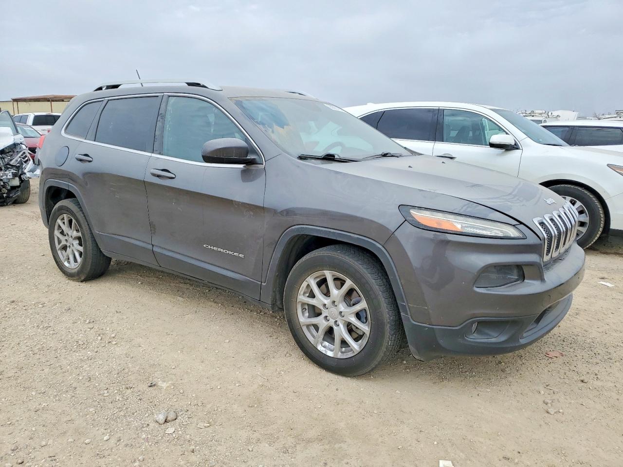 2014 JEEP CHEROKEE LATITUDE photo 4