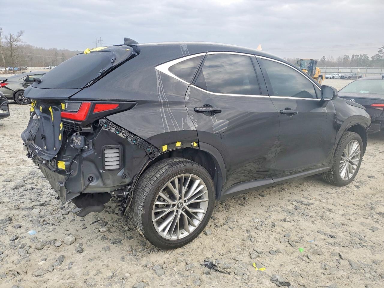 2023 LEXUS NX 350H photo 3