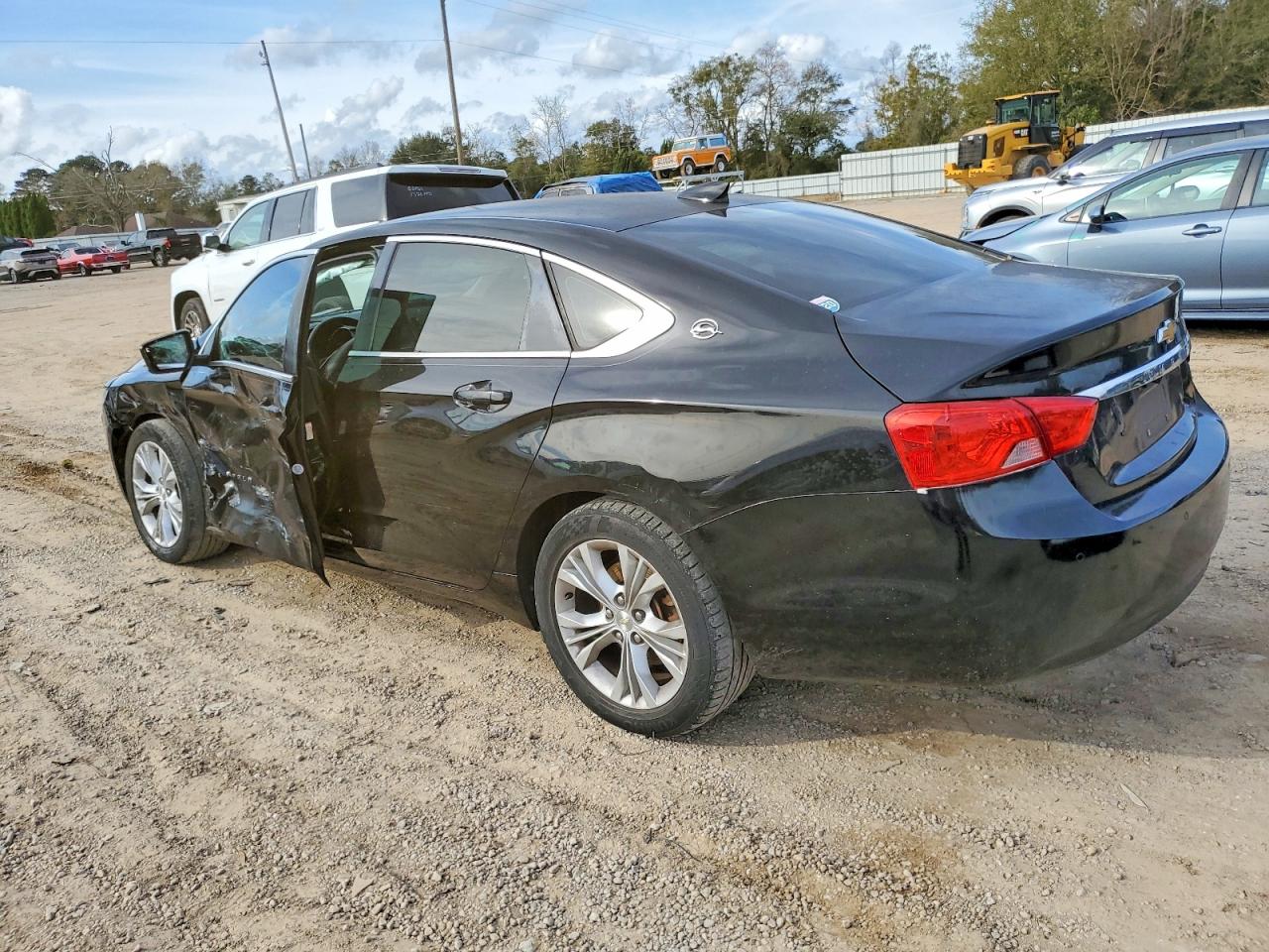 2015 CHEVROLET IMPALA LT photo 2