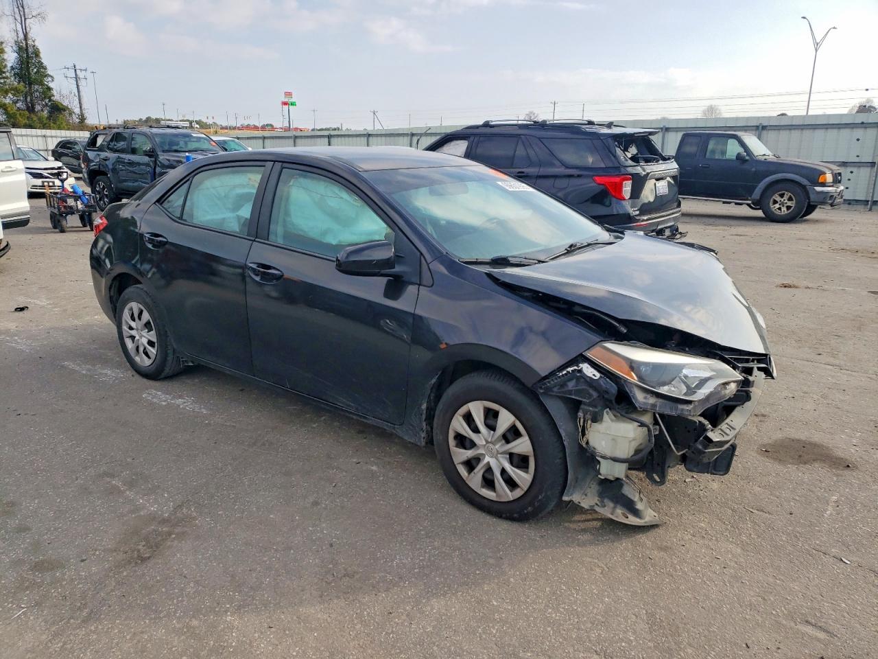 2015 TOYOTA COROLLA L photo 4