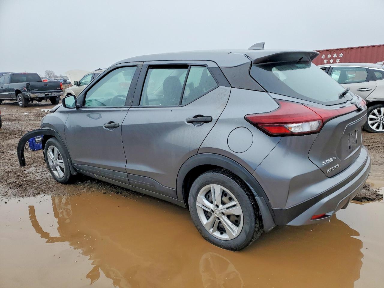 2022 NISSAN KICKS S photo 2