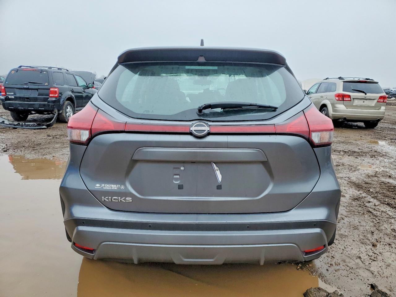 2022 NISSAN KICKS S photo 6