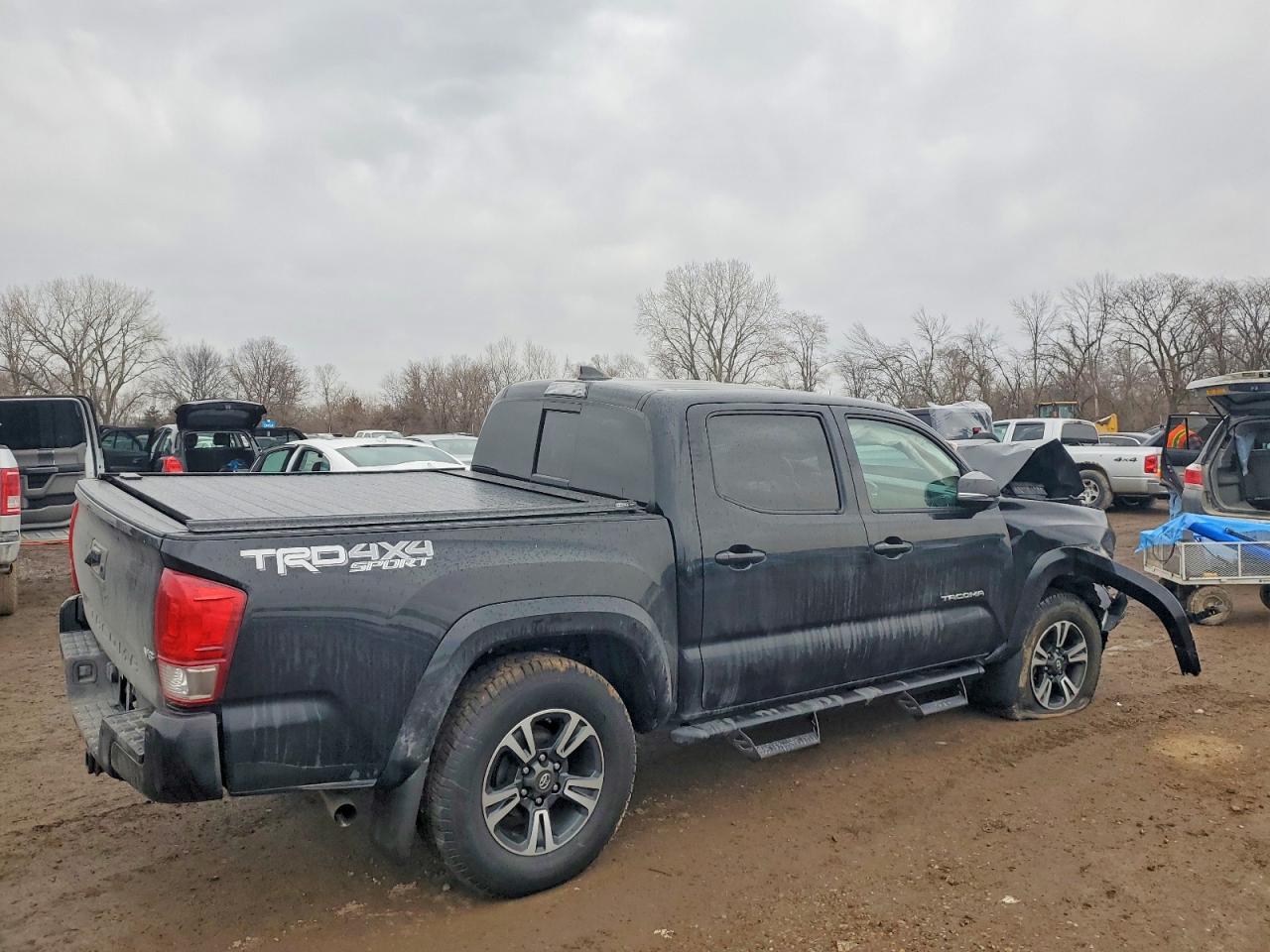 2017 TOYOTA TACOMA DOUBLE CAB photo 3