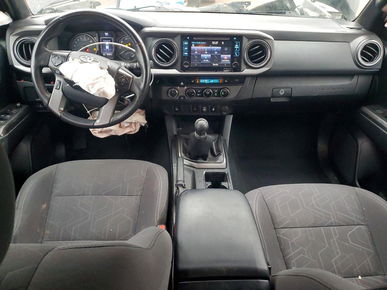 2017 TOYOTA TACOMA DOUBLE CAB photo 8