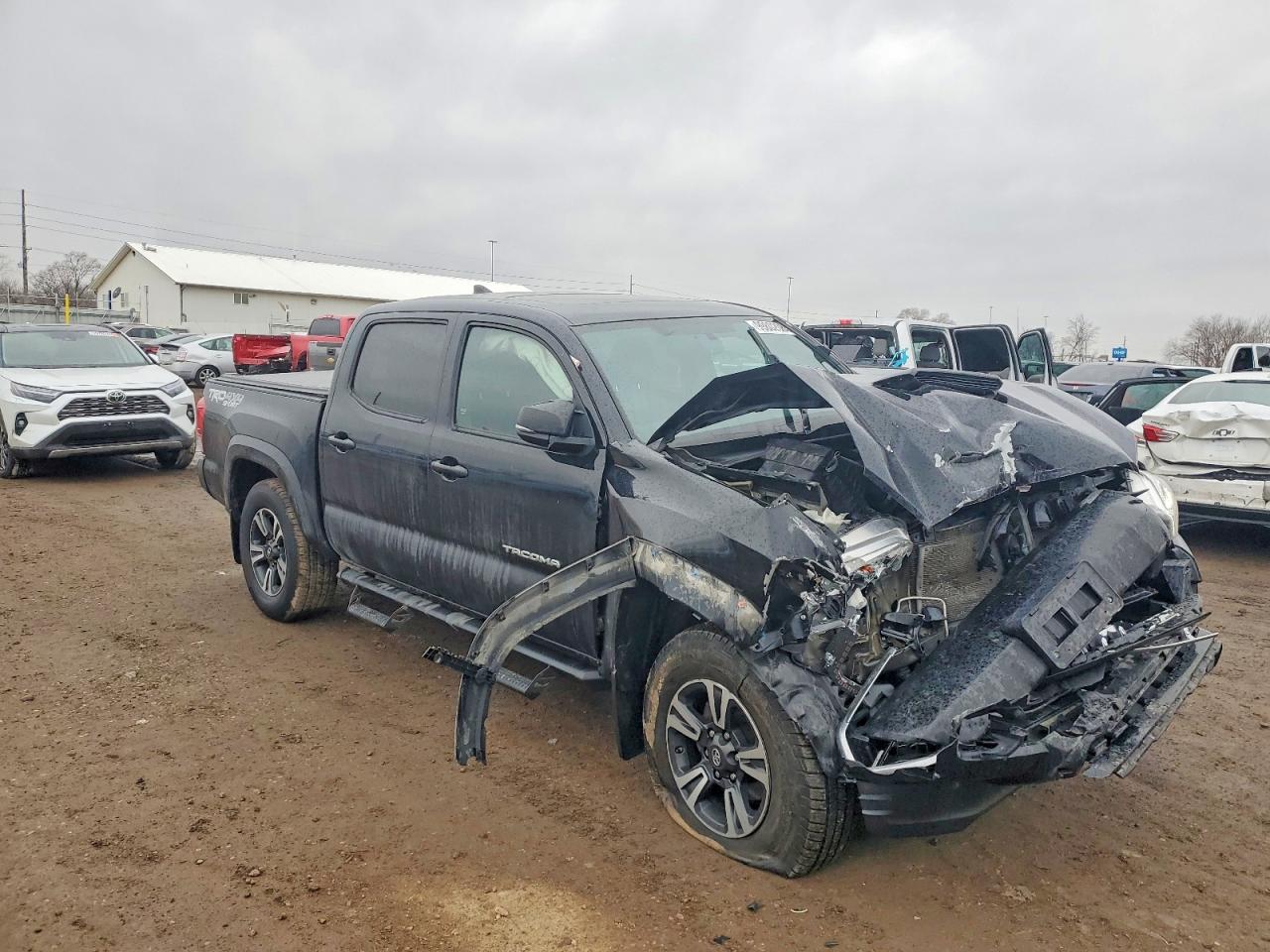 2017 TOYOTA TACOMA DOUBLE CAB photo 4