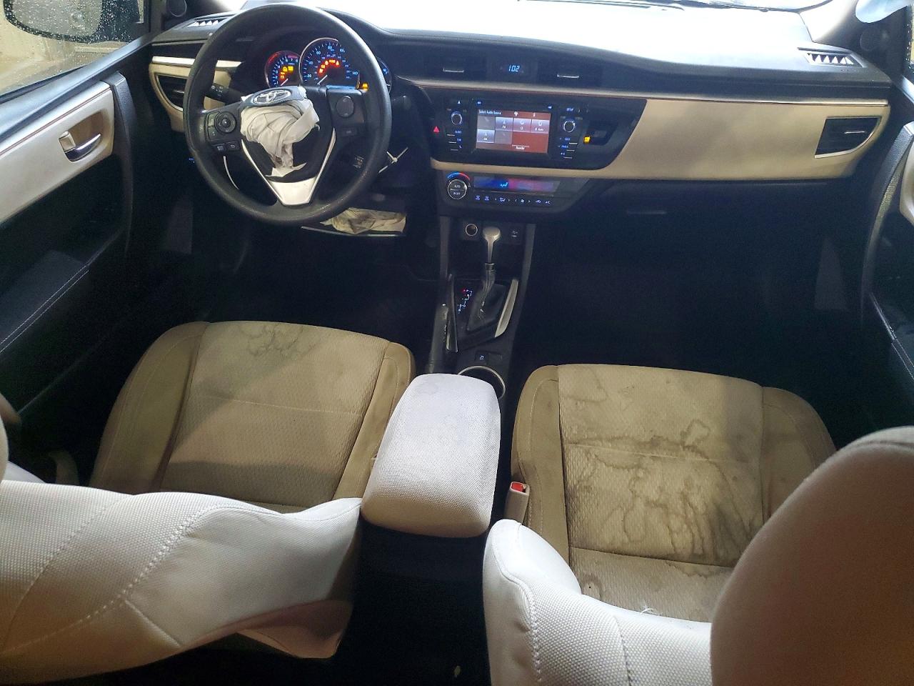 2015 TOYOTA COROLLA L photo 15