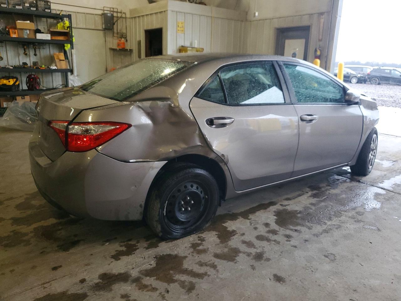 2015 TOYOTA COROLLA L photo 5