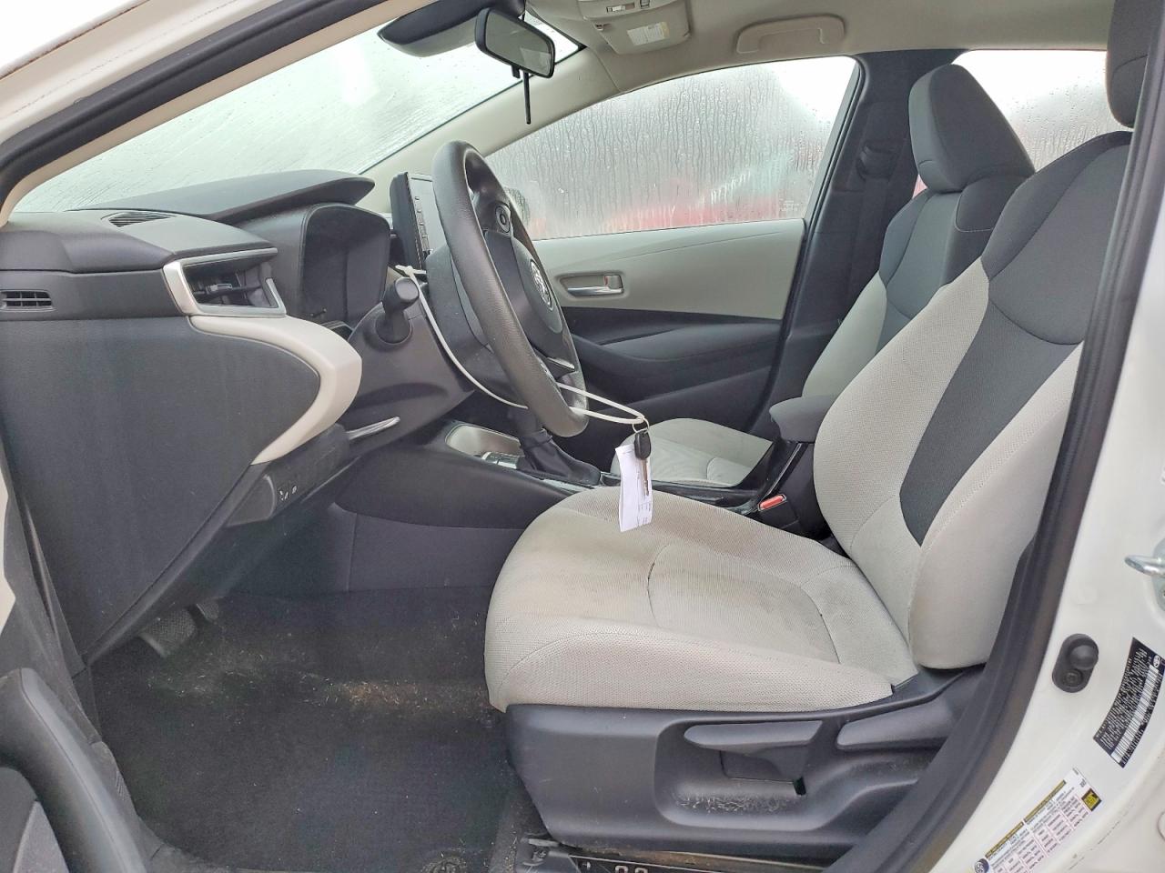 2020 TOYOTA COROLLA L photo 19