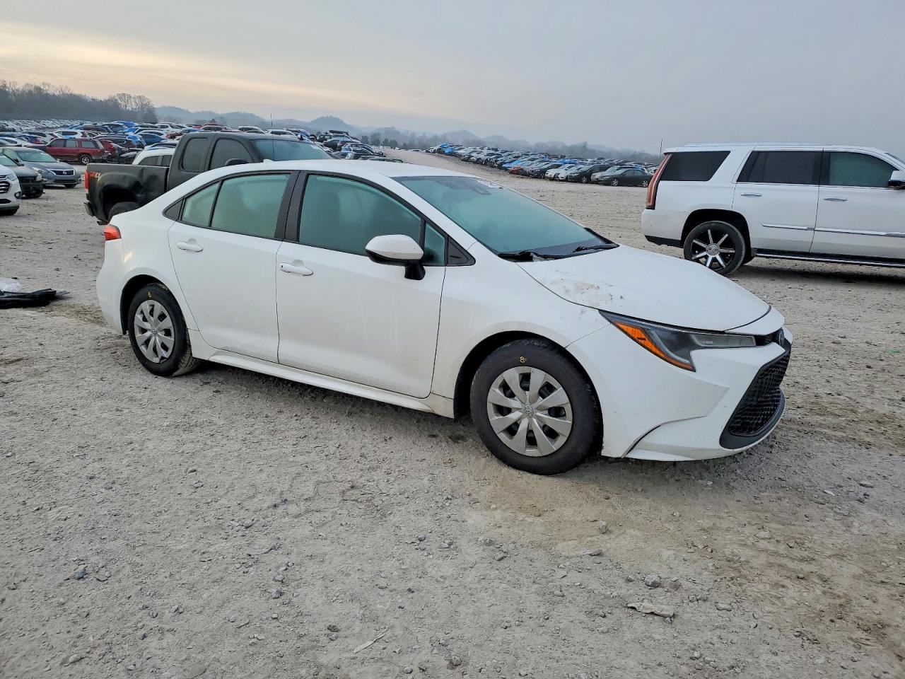 2020 TOYOTA COROLLA L photo 10