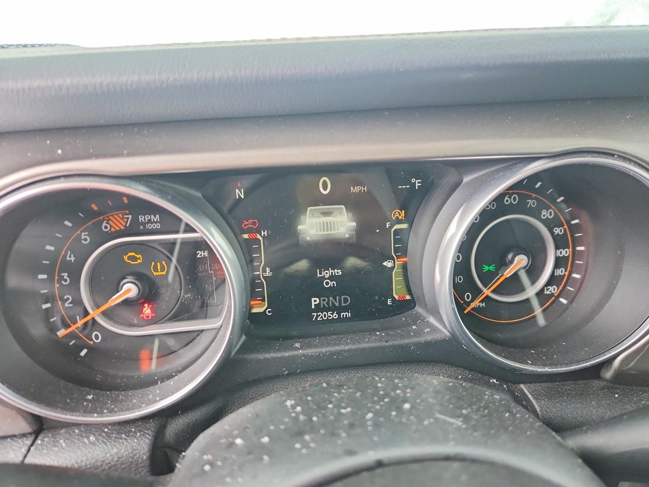 2018 JEEP WRANGLER UNLIMITED SAHARA photo 9