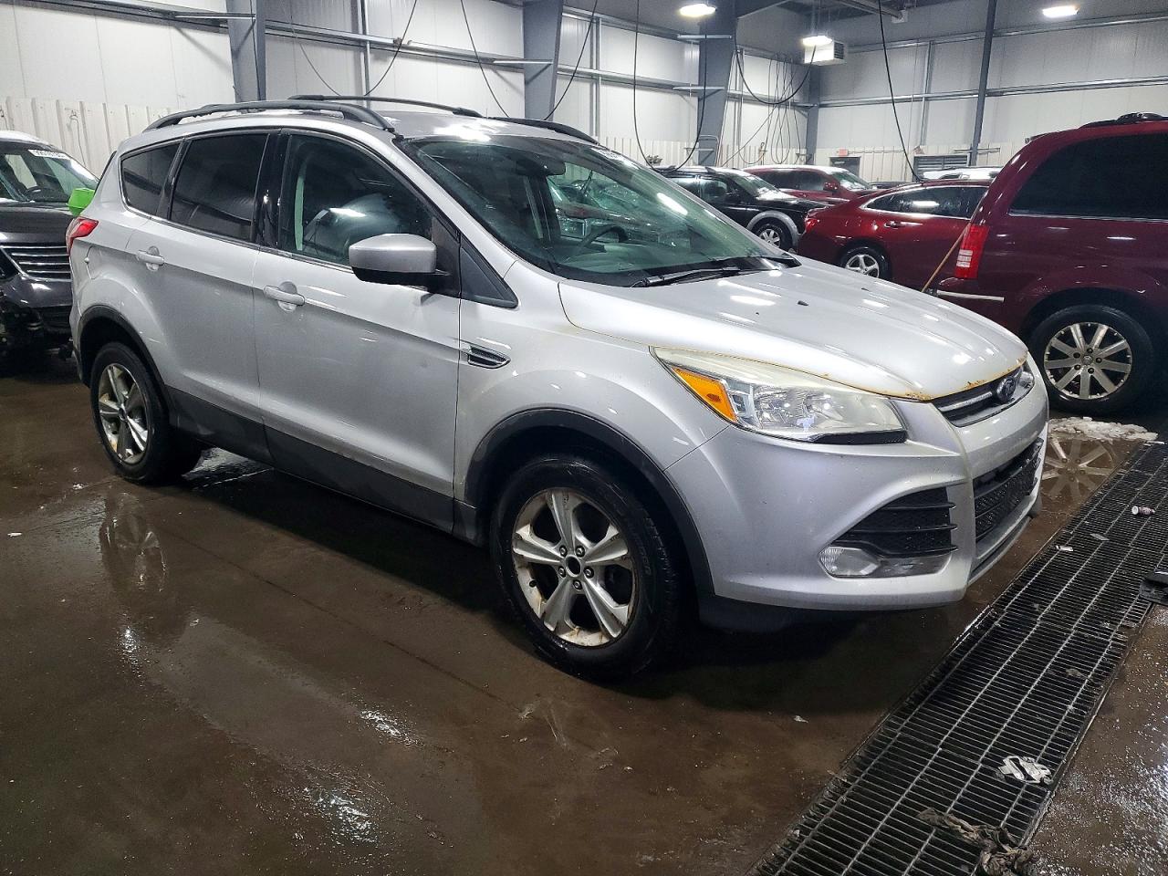 2013 FORD ESCAPE SE photo 4