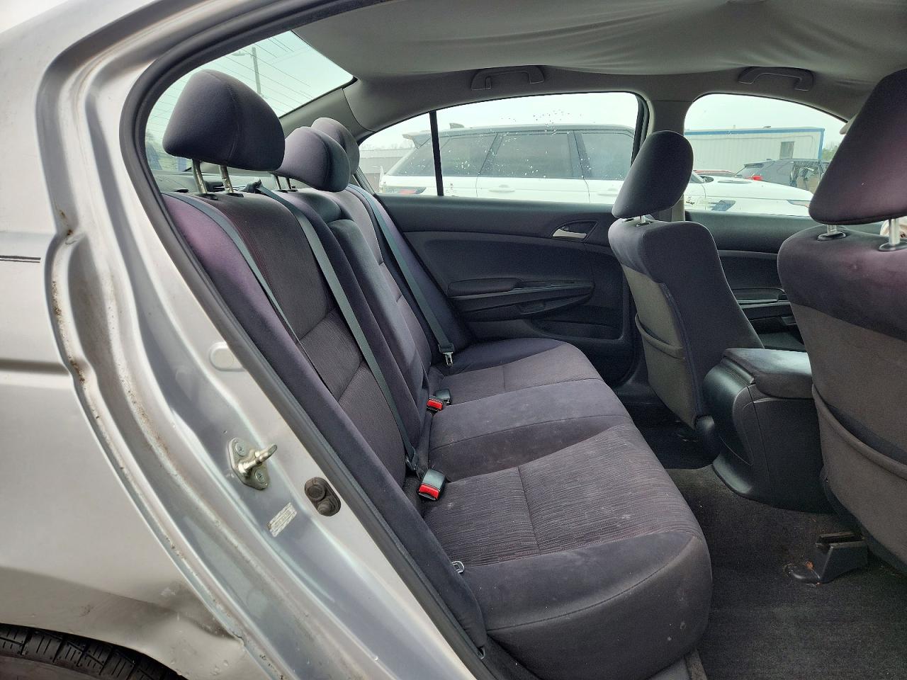 2012 HONDA ACCORD LX photo 19