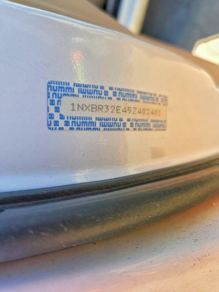 2005 TOYOTA COROLLA CE photo 34