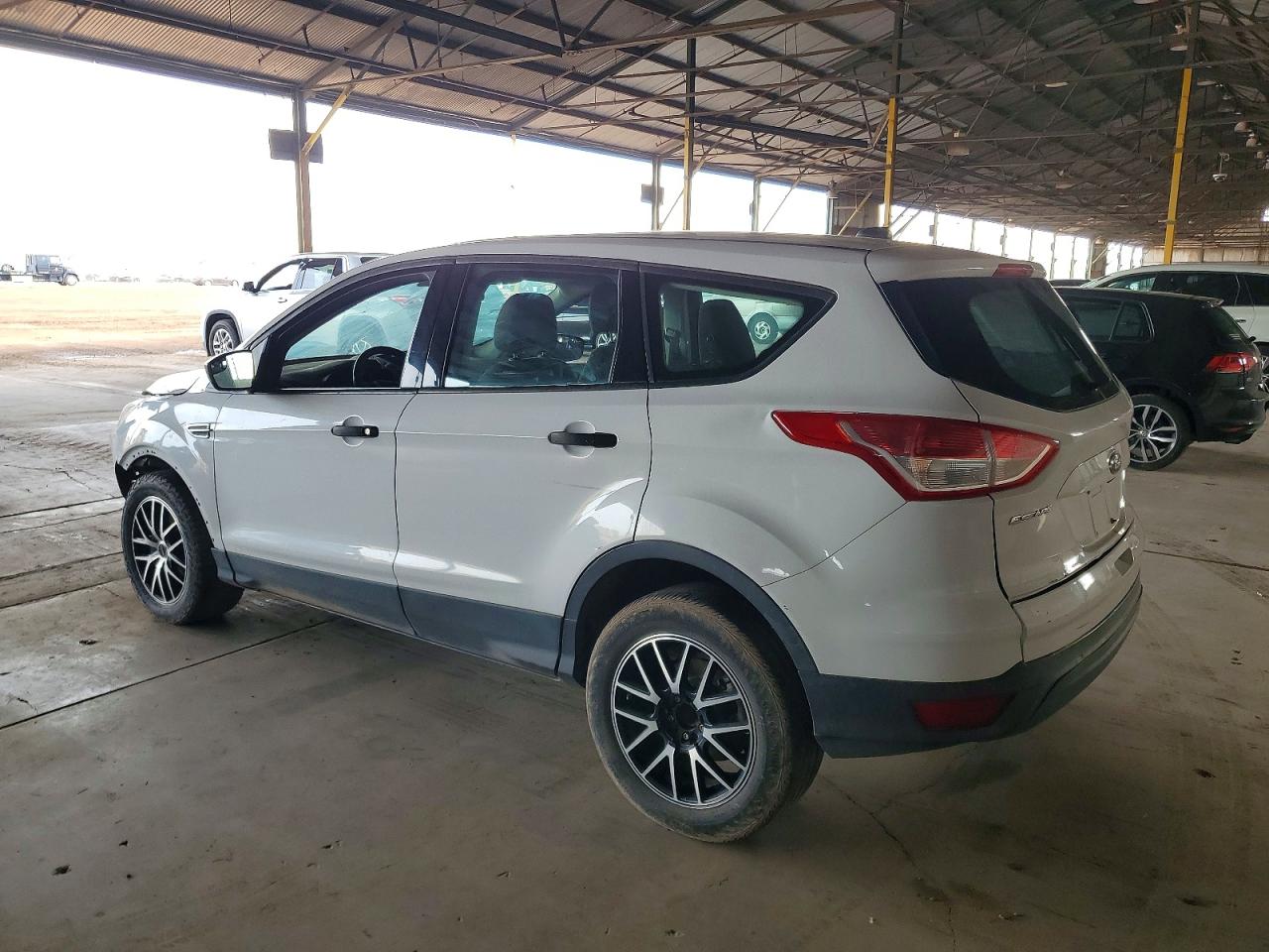 2016 FORD ESCAPE S photo 2