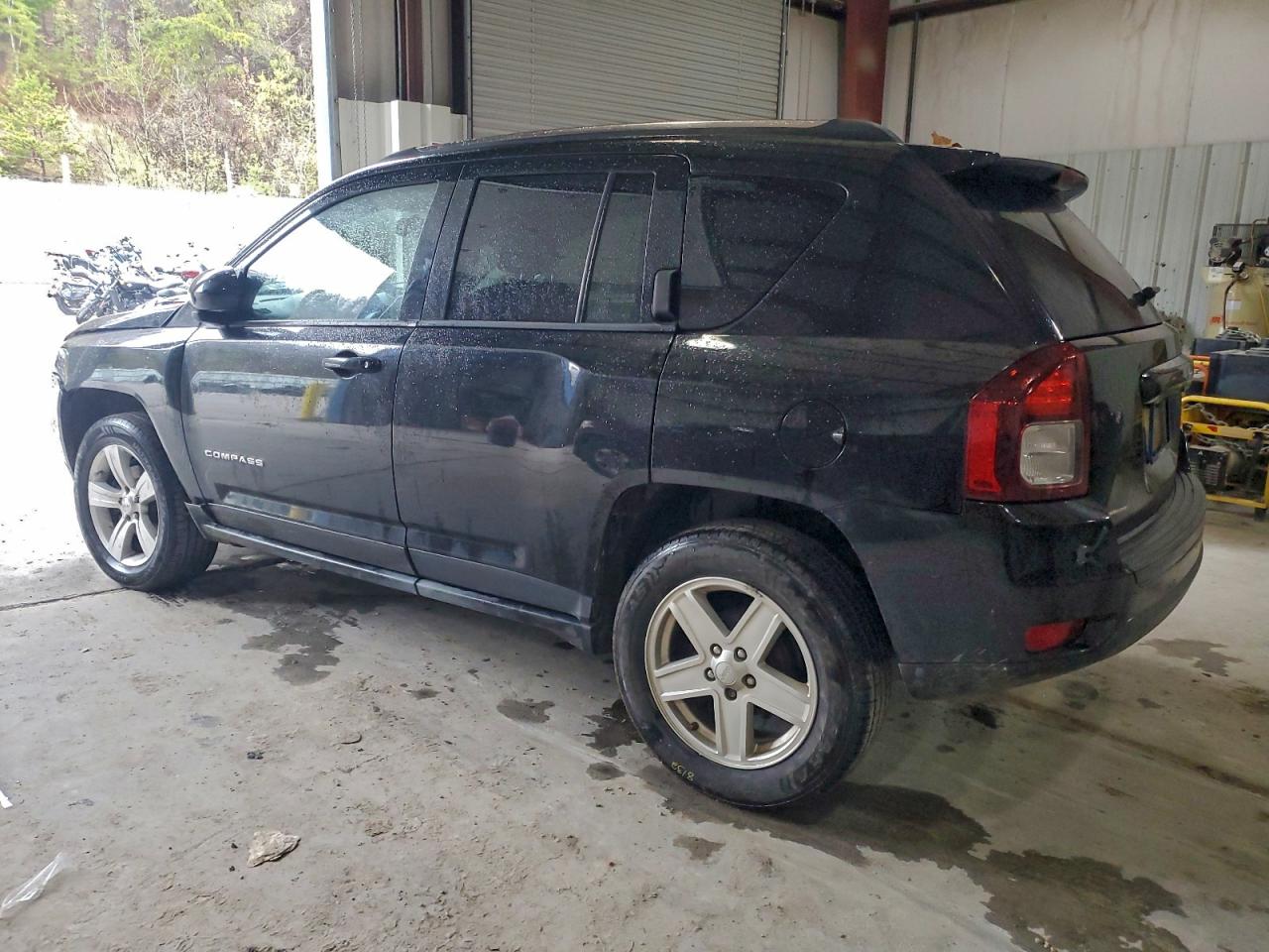 2014 JEEP COMPASS LATITUDE photo 2