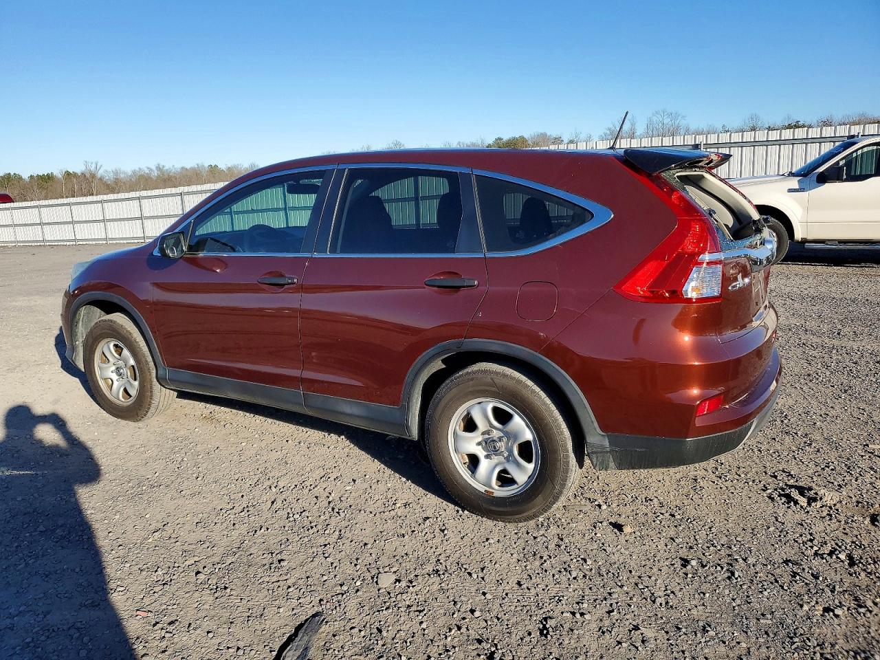 2015 HONDA CR-V LX photo 2