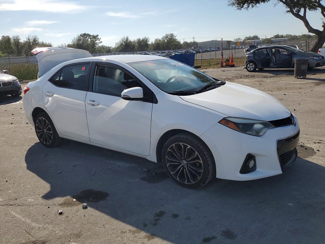 2015 TOYOTA COROLLA L photo 4