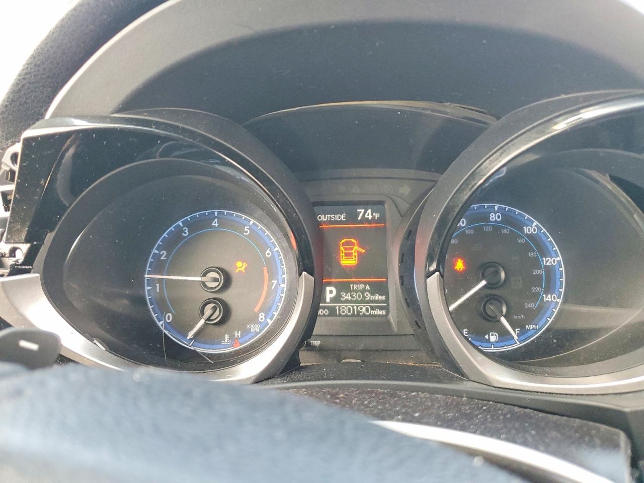 2015 TOYOTA COROLLA L photo 9