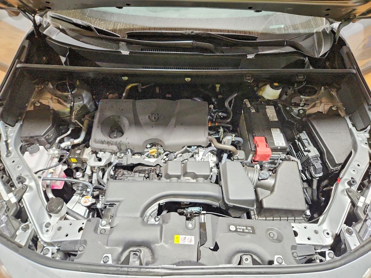 2025 TOYOTA RAV4 XLE PREMIUM photo 23