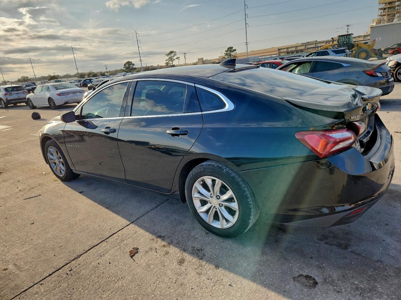 2020 CHEVROLET MALIBU LT photo 2