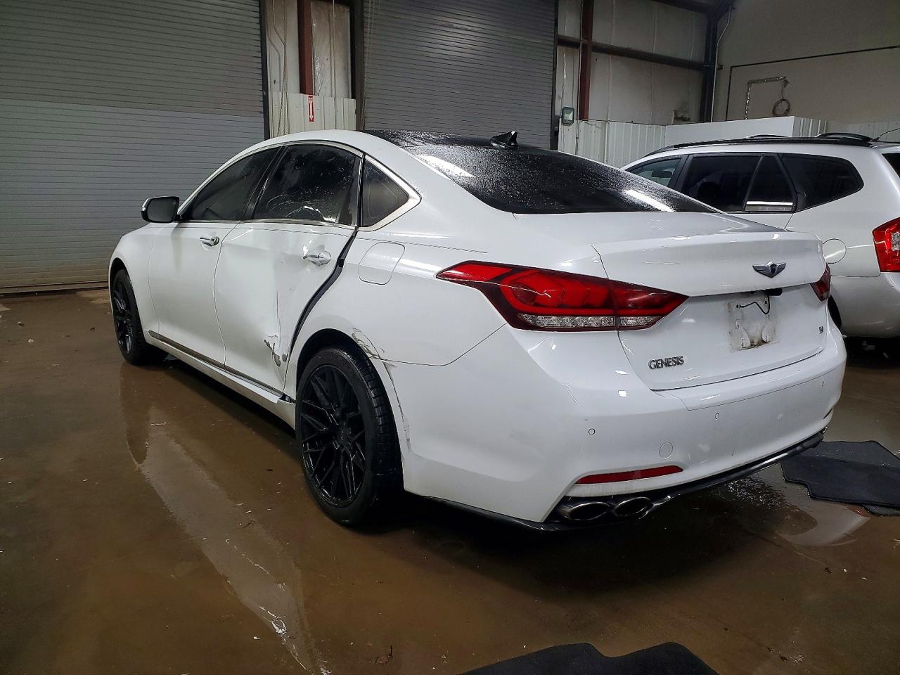 2015 HYUNDAI GENESIS 5.0L photo 2
