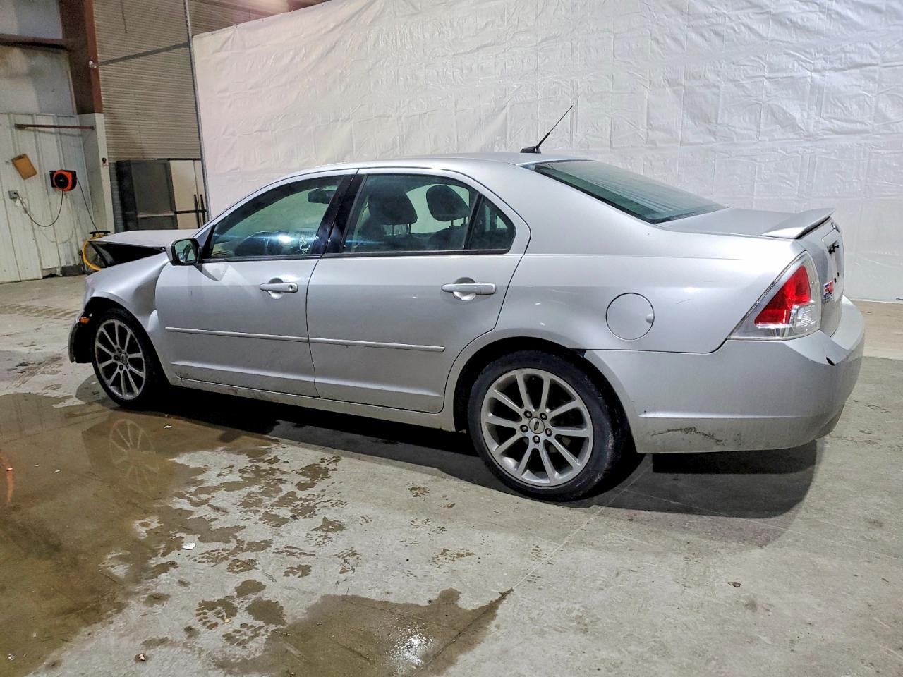 2009 FORD FUSION SE photo 2