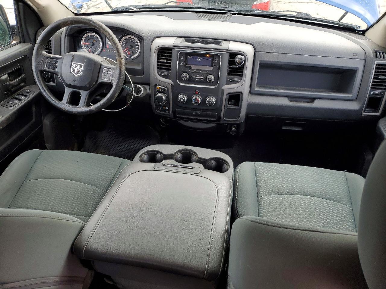2016 RAM 1500 ST photo 22