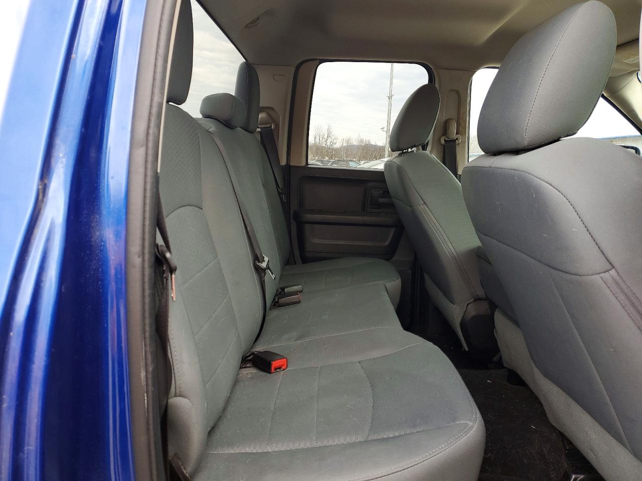 2016 RAM 1500 ST photo 28