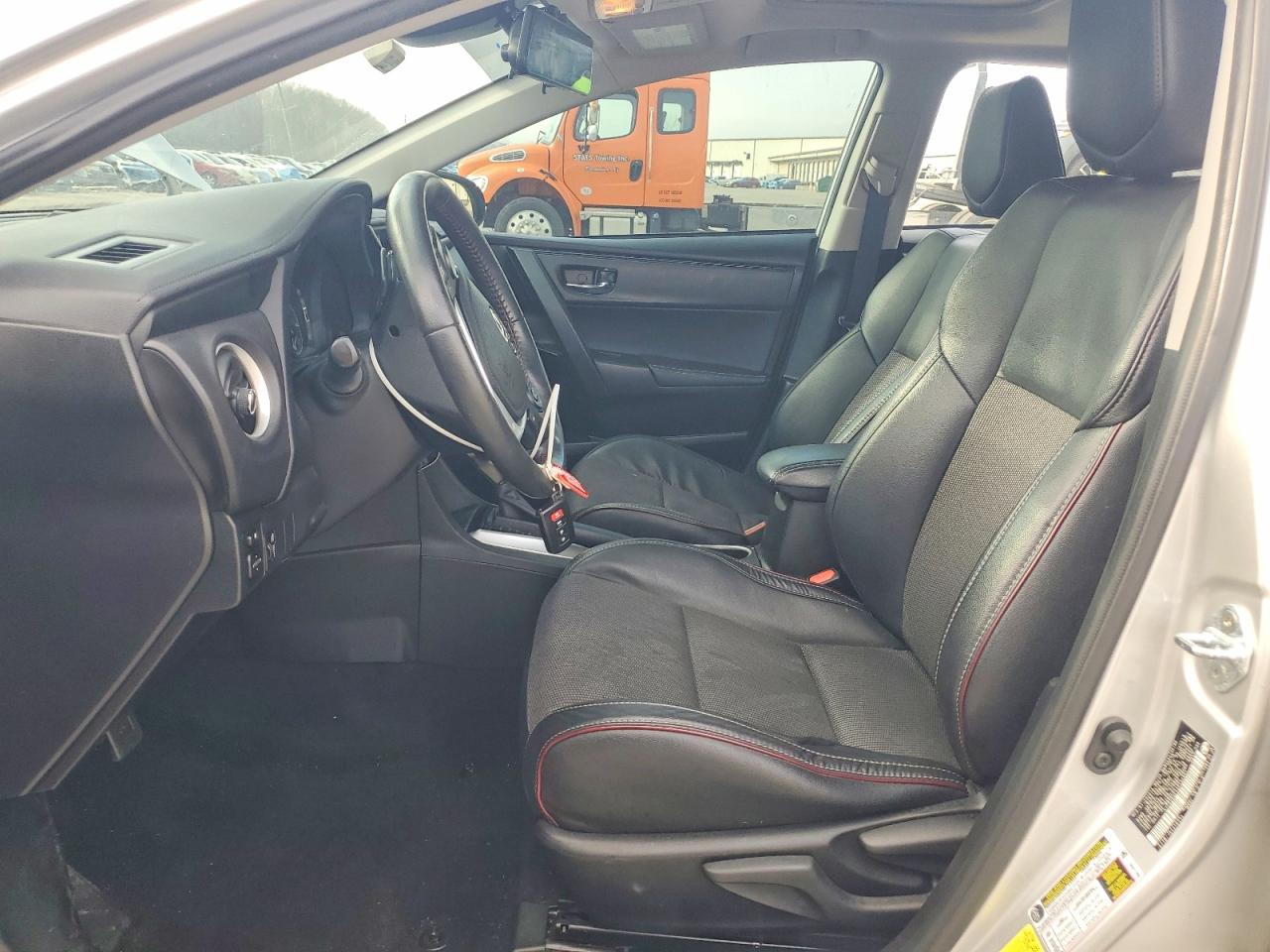 2017 TOYOTA COROLLA L photo 7