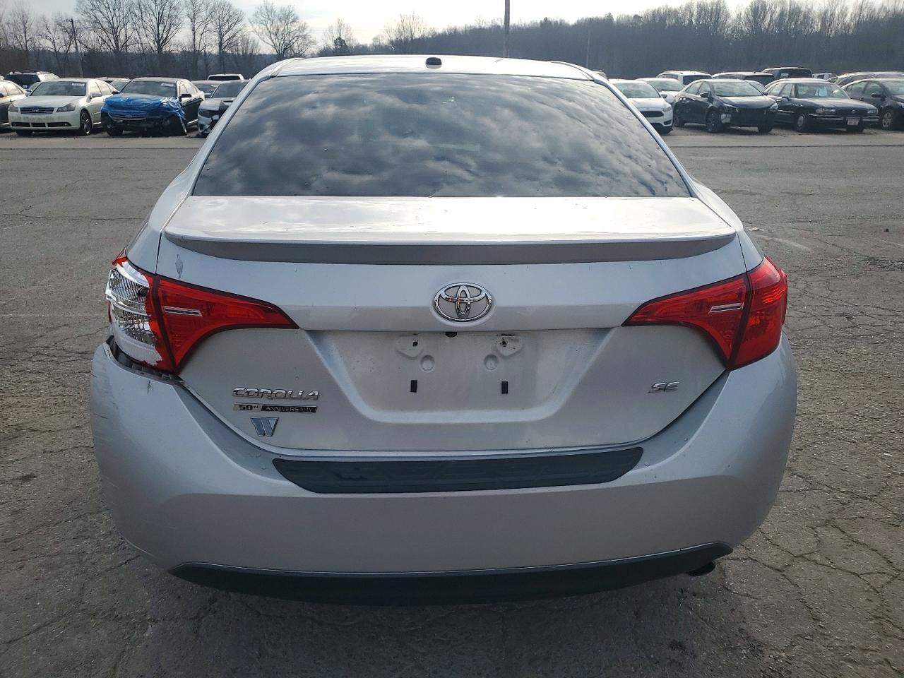 2017 TOYOTA COROLLA L photo 6