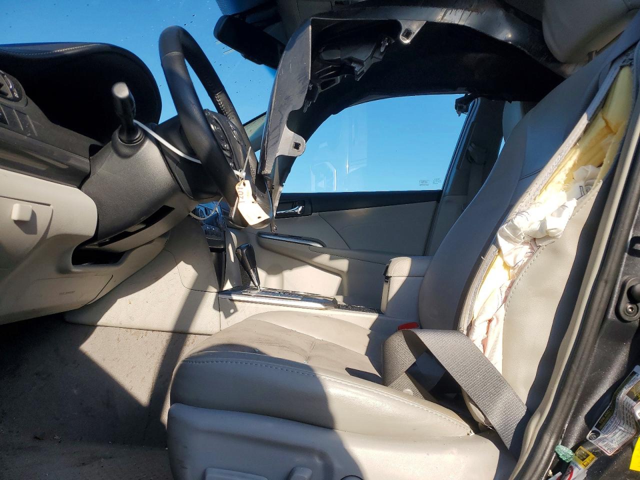 2013 TOYOTA CAMRY HYBRID photo 7