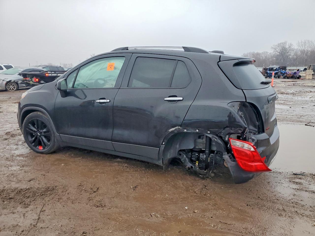 2019 CHEVROLET TRAX 1LT photo 2