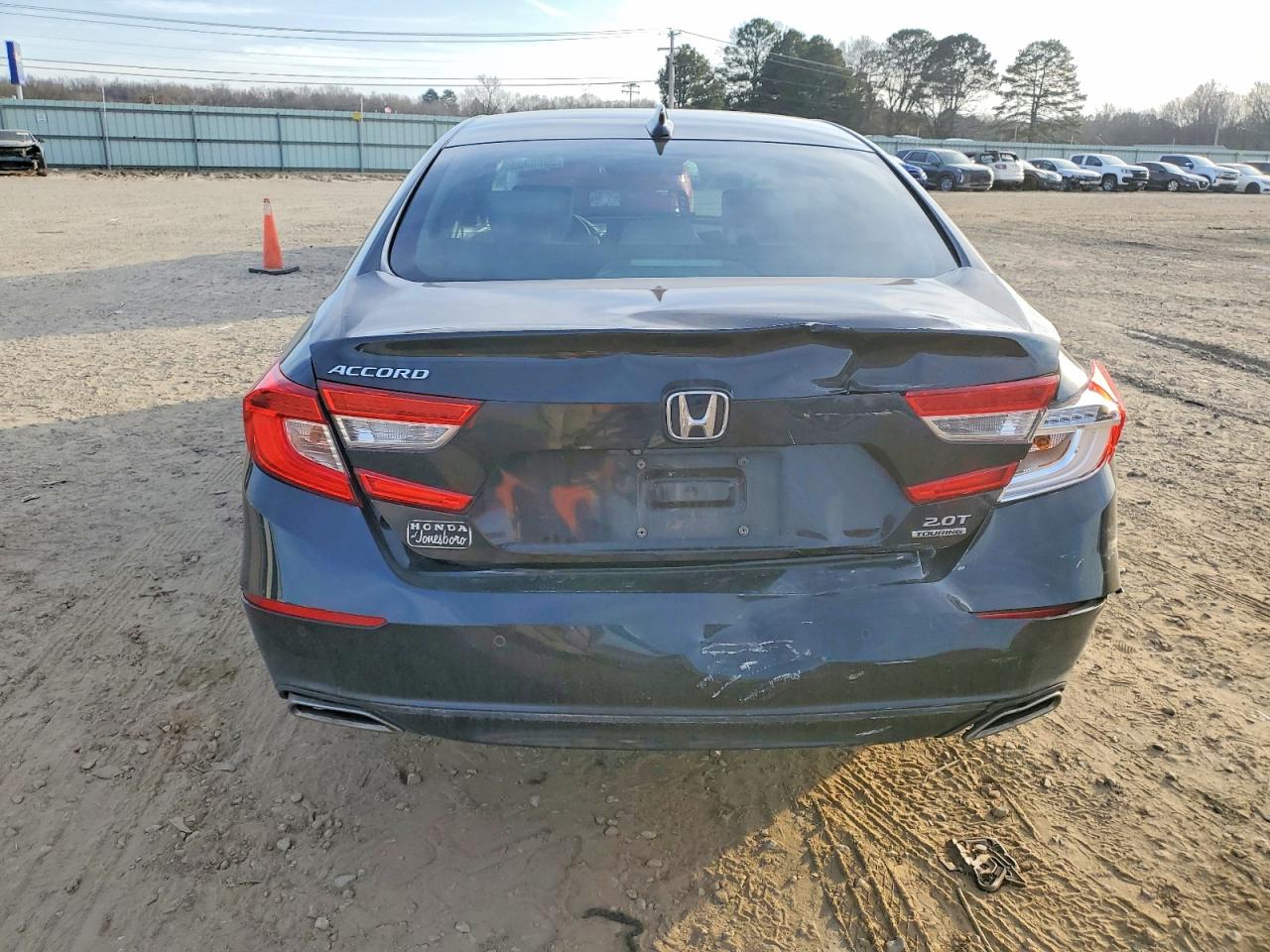 2018 HONDA ACCORD TOURING photo 6