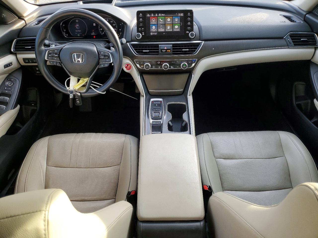 2018 HONDA ACCORD TOURING photo 8