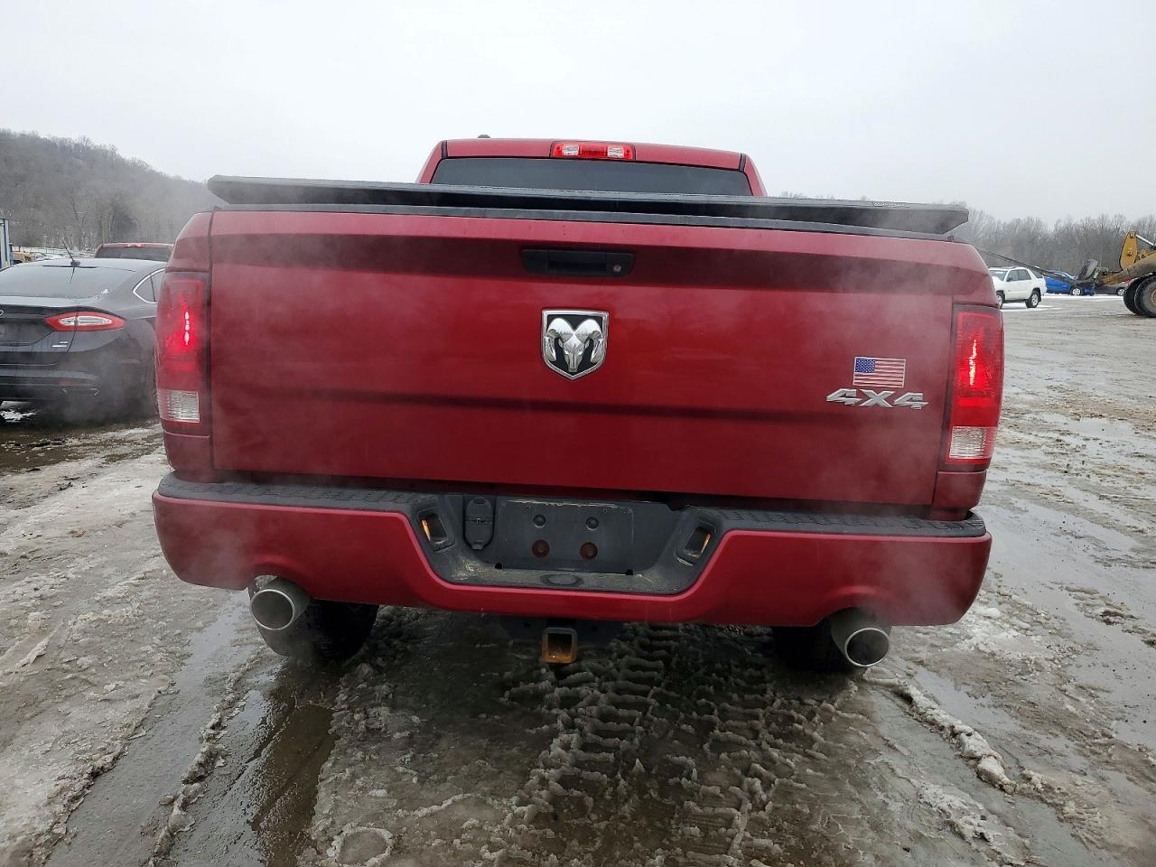 2014 RAM 1500 ST photo 6