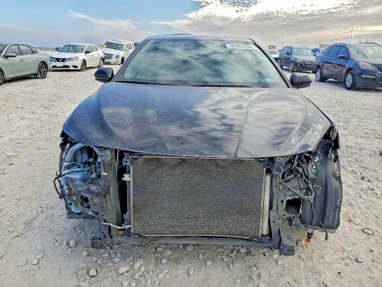 2023 TOYOTA CAMRY LE photo 9