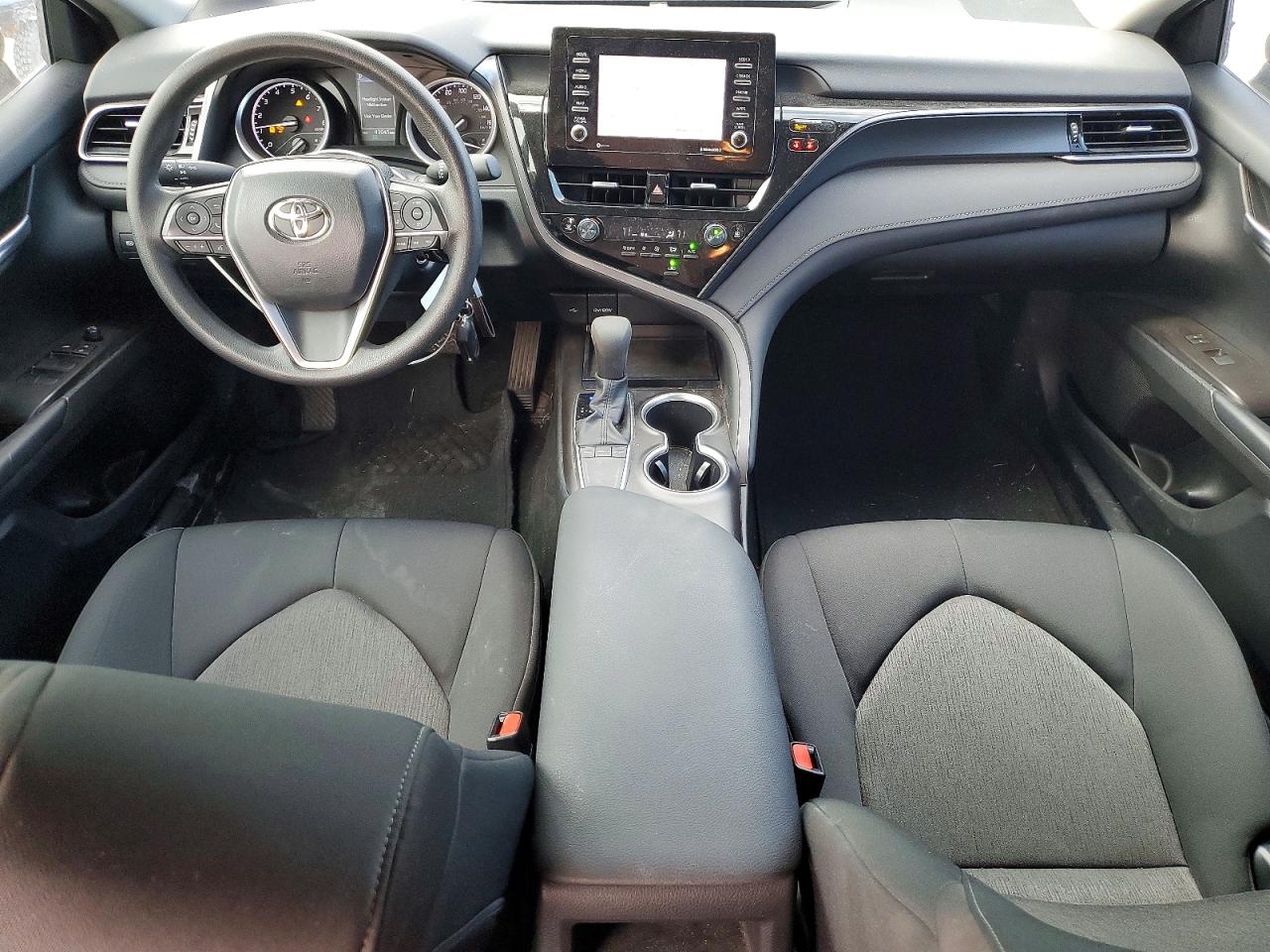 2023 TOYOTA CAMRY LE photo 15