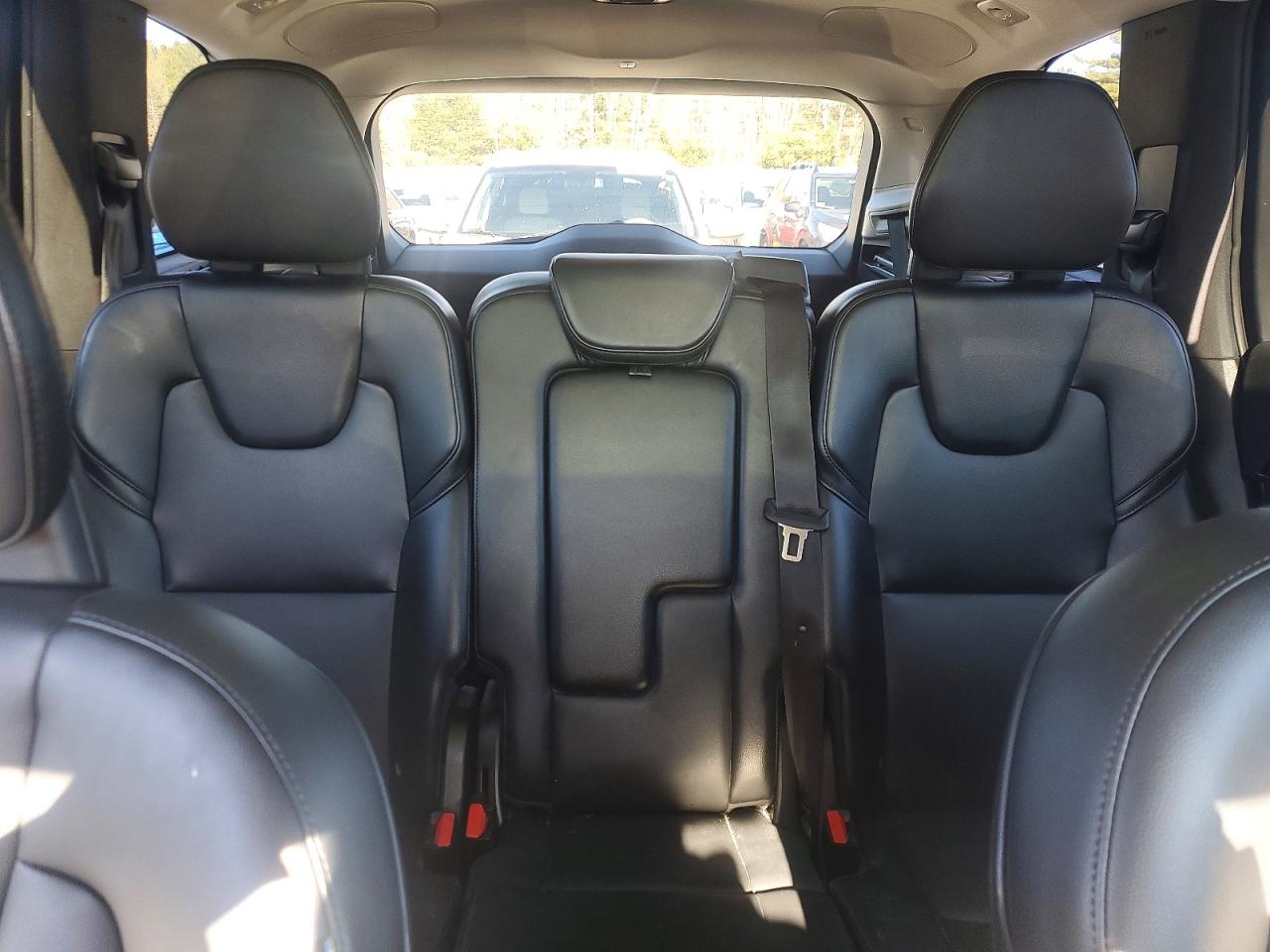 2018 VOLVO XC90 T5 photo 28