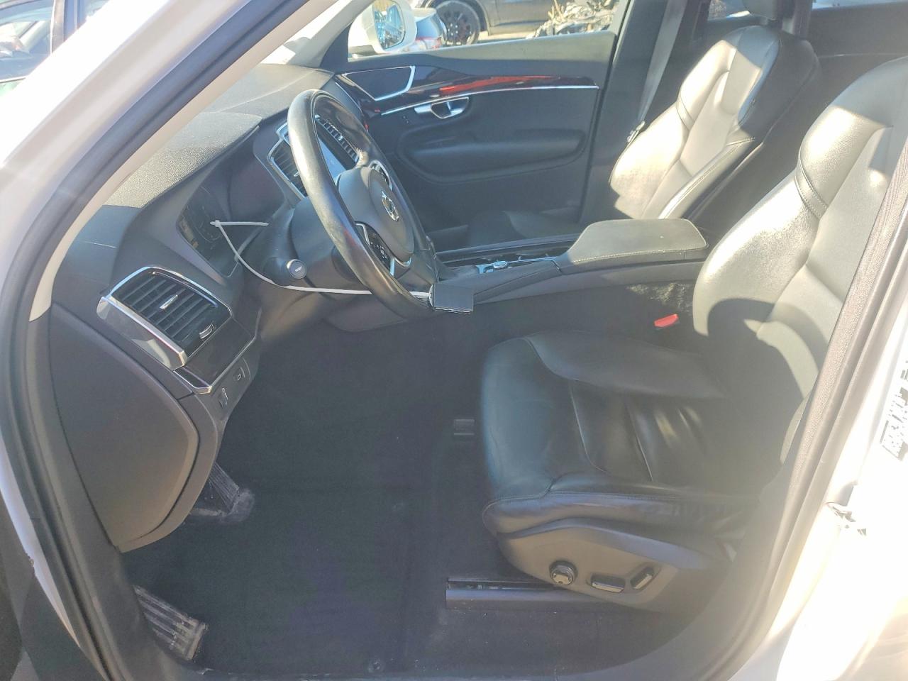 2018 VOLVO XC90 T5 photo 19