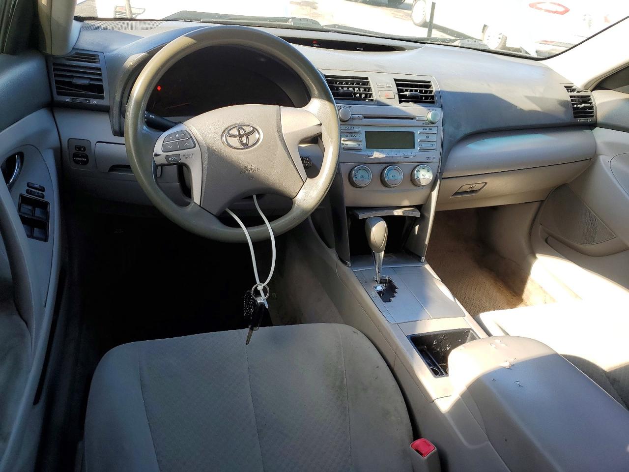 2008 TOYOTA CAMRY LE photo 8