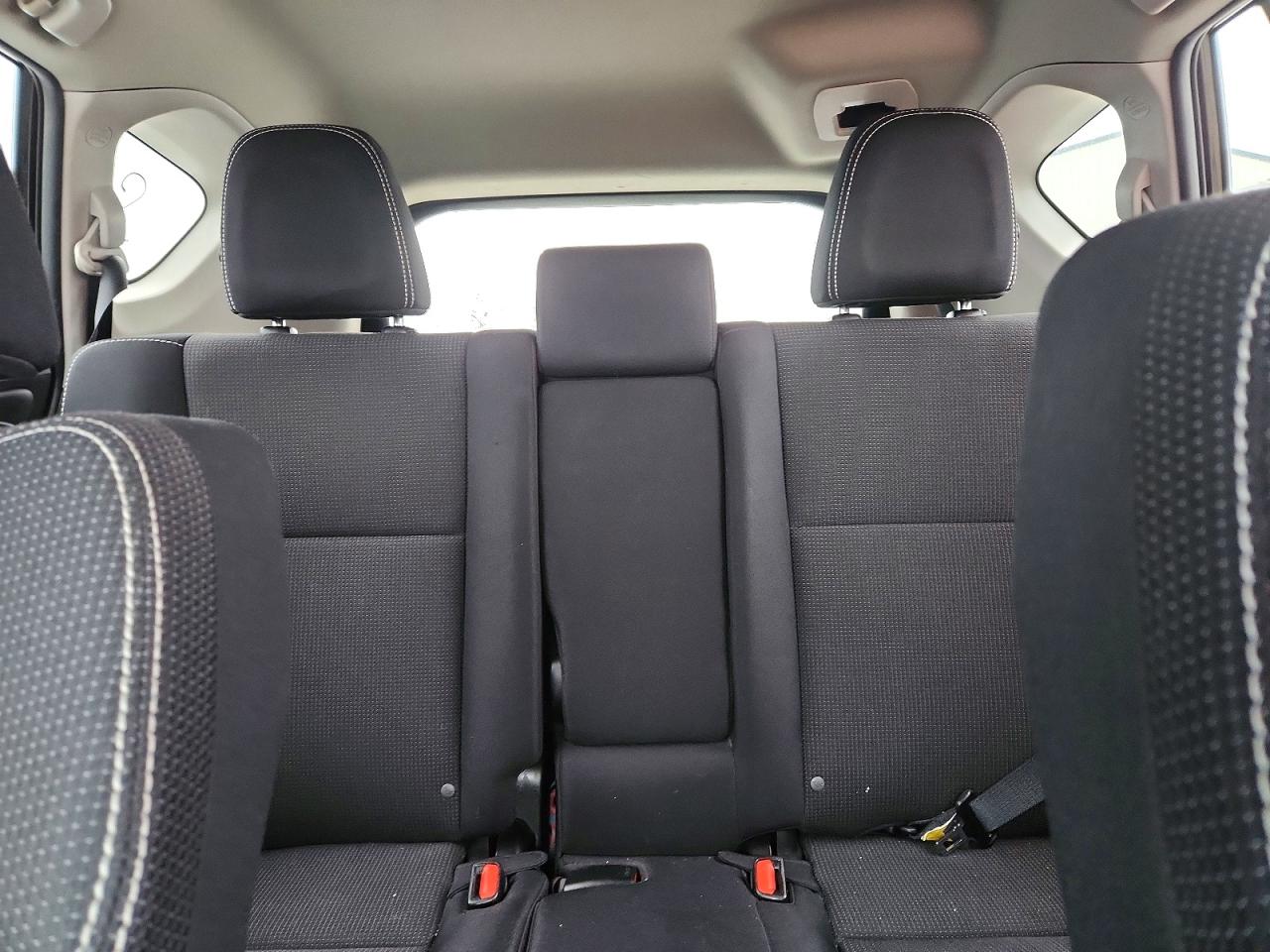 2016 TOYOTA RAV4 XLE photo 10