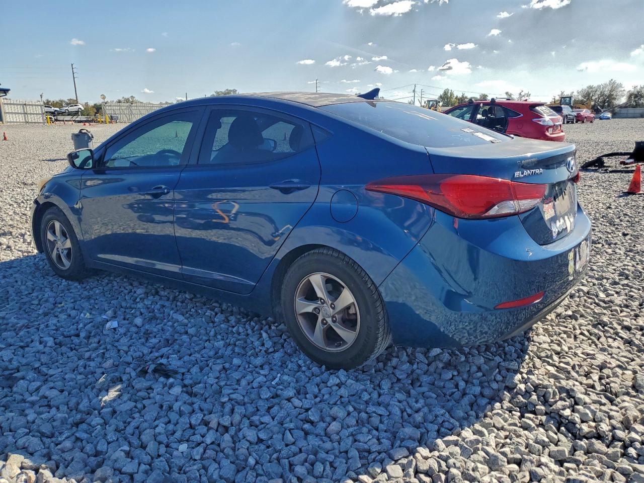 2015 HYUNDAI ELANTRA SE photo 2