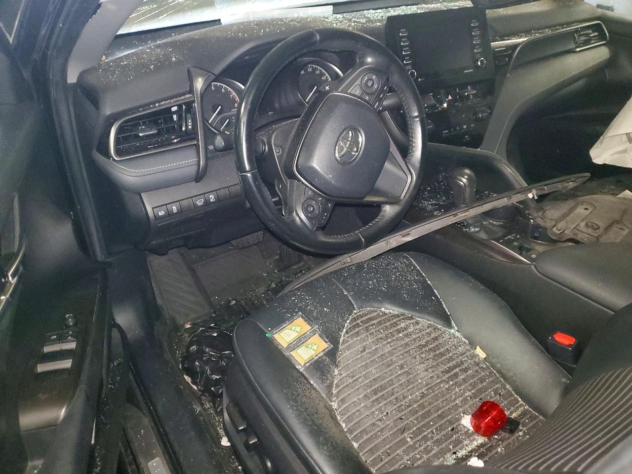 2022 TOYOTA CAMRY SE photo 8
