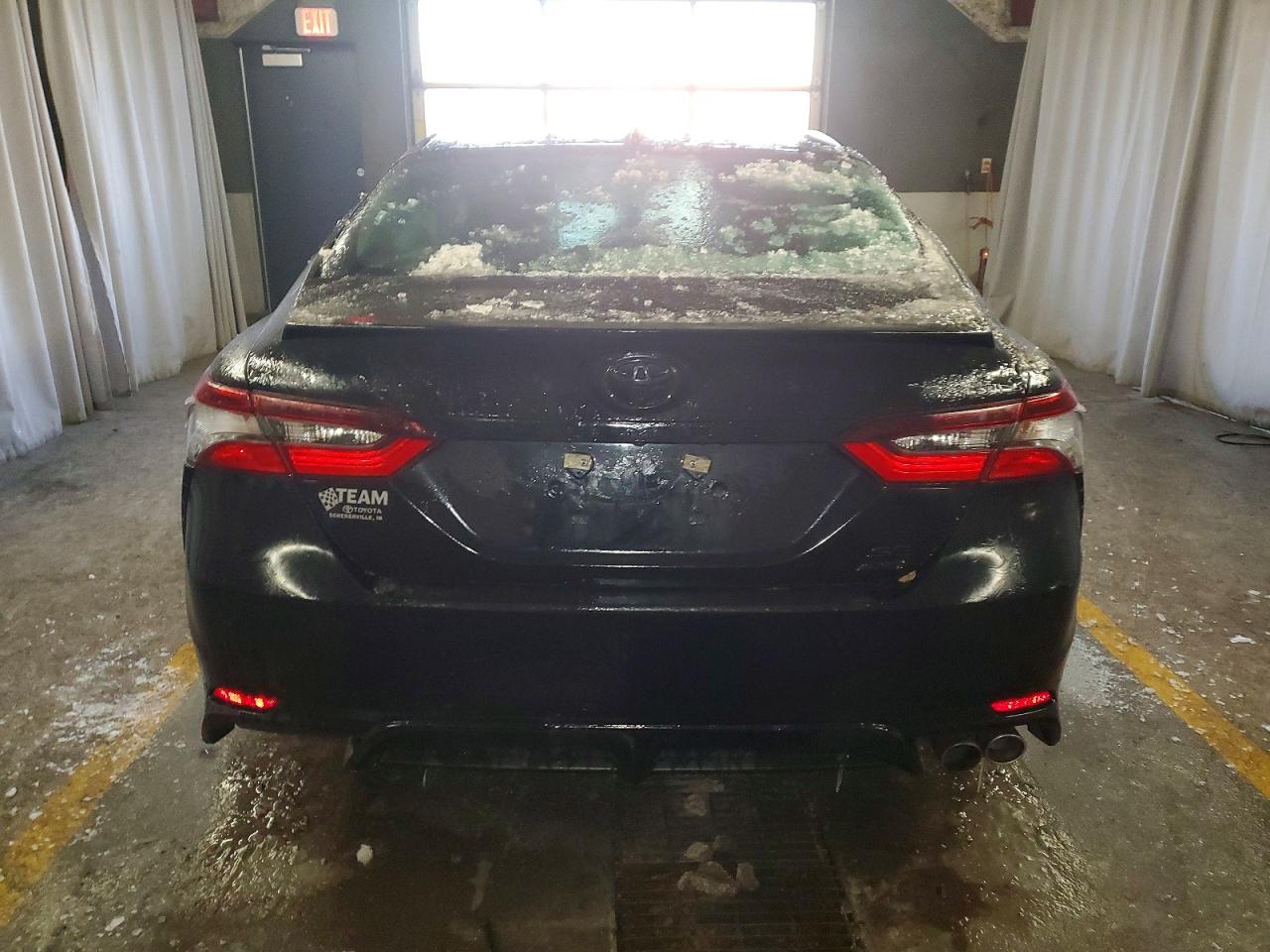 2022 TOYOTA CAMRY SE photo 6