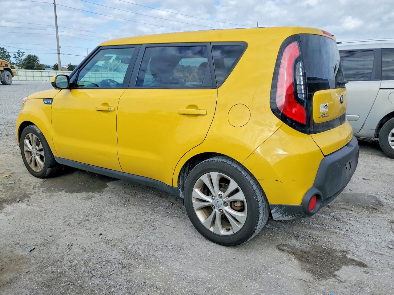 2015 KIA SOUL + photo 2