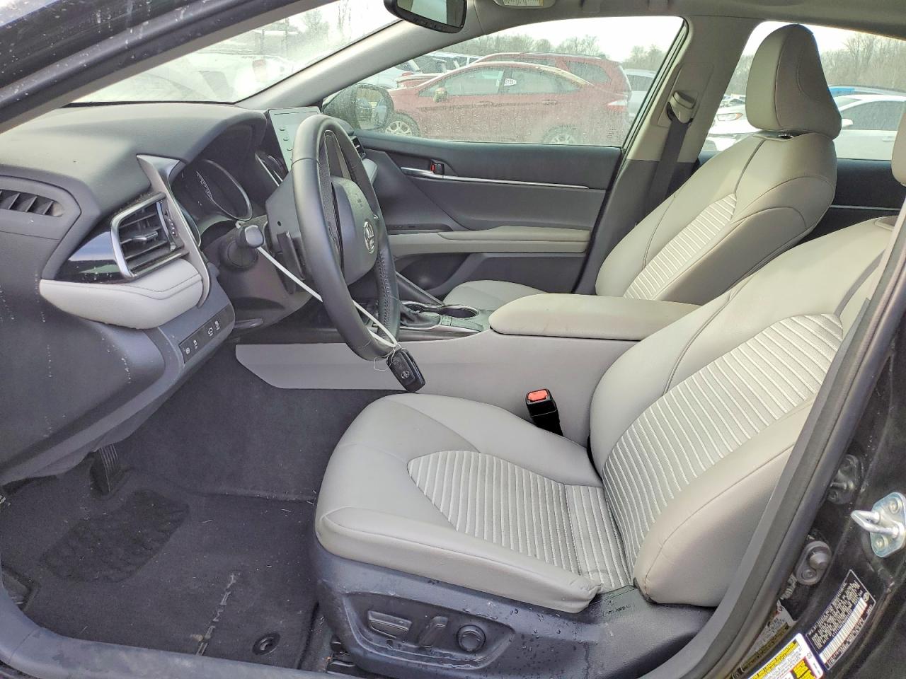 2022 TOYOTA CAMRY SE photo 7